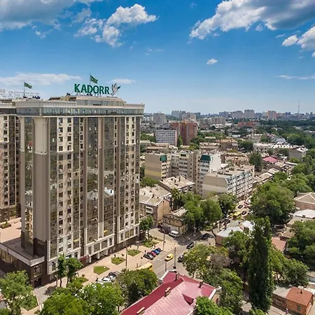 Lev Tolstoy Square Apartment