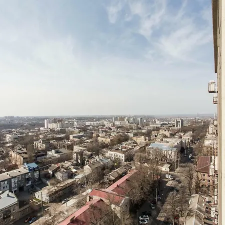 Lev Tolstoy Square *