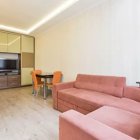 Lev Tolstoy Square Apartment