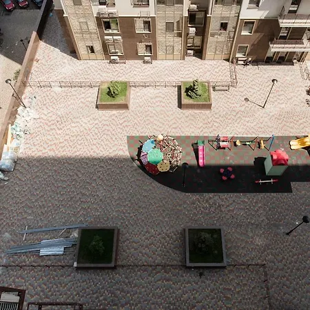 Lev Tolstoy Square Apartment